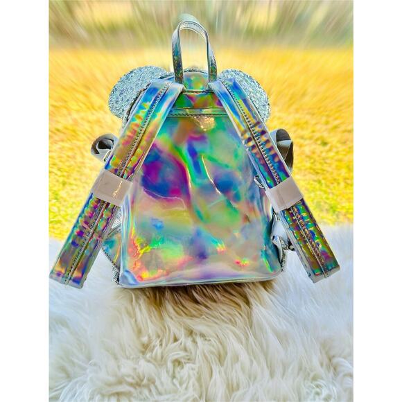 *NEW EXCLUSIVE* Loungefly XLasr Disney Holographic Sequin Minnie Mini Backpack - Picture 6 of 11
